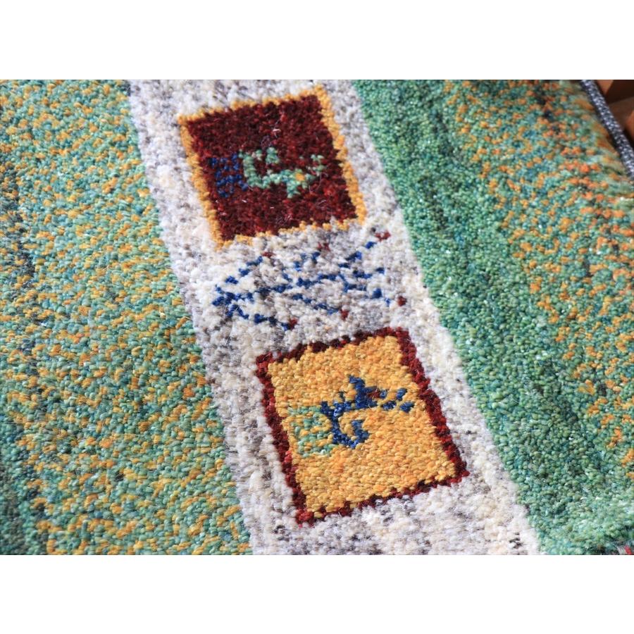 ギャッベ ノマド ミニギャッベ 43x42cm グリーン　動物モチーフ |  | 02