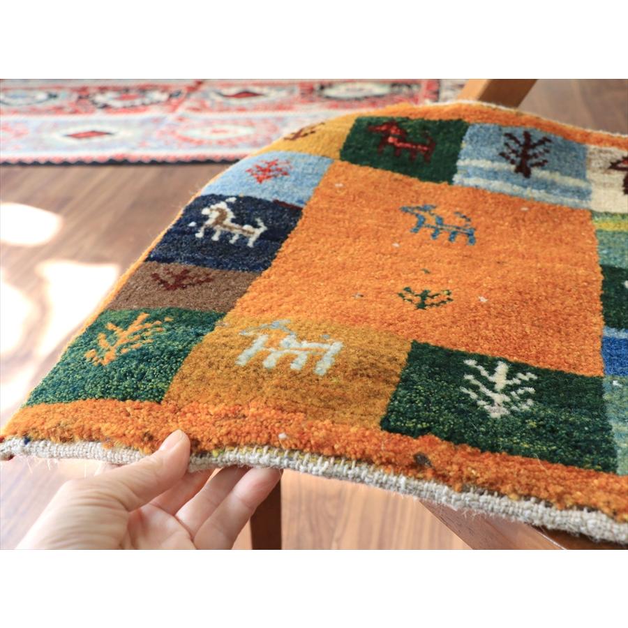 ギャッベ ノマド ミニギャッベ 45x43cm オレンジ　動物と植物 |  | 04