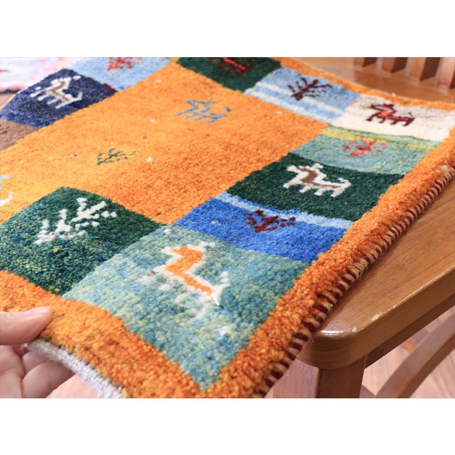 ギャッベ ノマド ミニギャッベ 45x43cm オレンジ　動物と植物 |  | 05