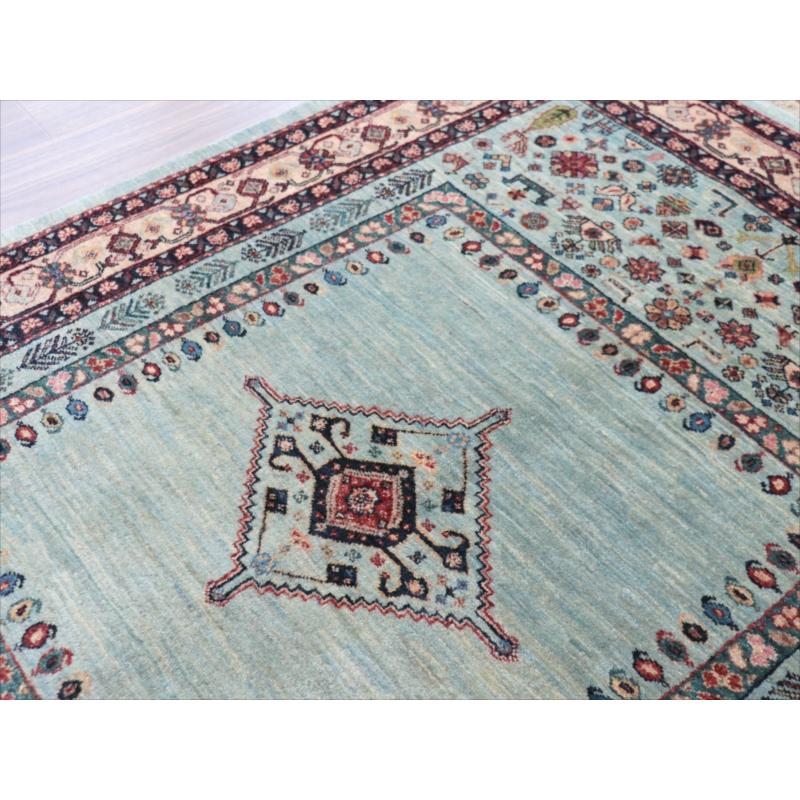 ギャッベ　Luribaft/ルリバフ 152x113cm ペールブルー 小花と幾何学モチーフ |  | 03