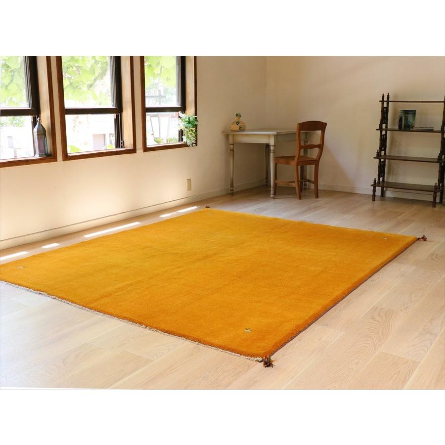 ギャッベ イエロー イラン手織りラグ 245×205cm 無地 イラン産 カシュカイ族の手織りラグ |  | 01