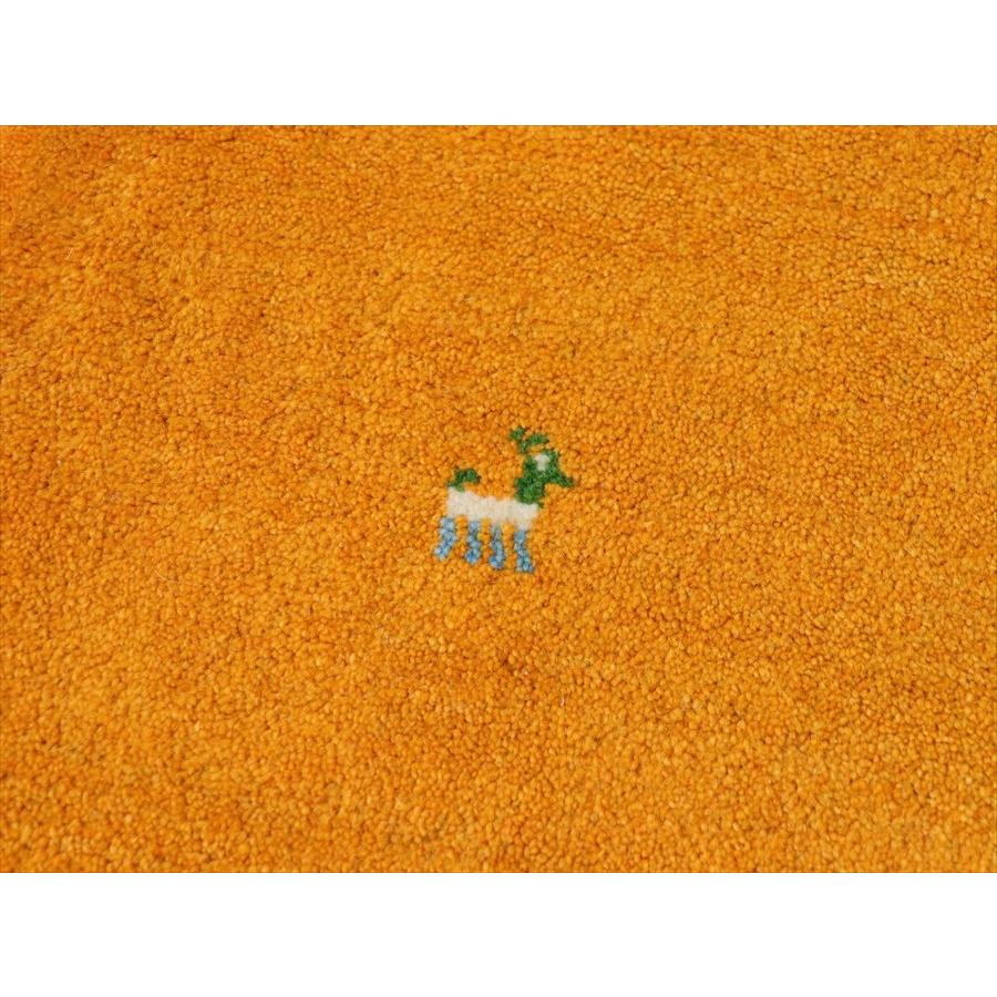 ギャッベ イエロー イラン手織りラグ 245×205cm 無地 イラン産 カシュカイ族の手織りラグ |  | 04