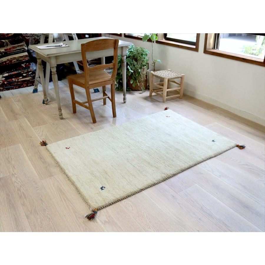 ギャッベ イラン産 手織りラグ 143×98cm Gabbeh ナチュラルアイボリー |  | 02
