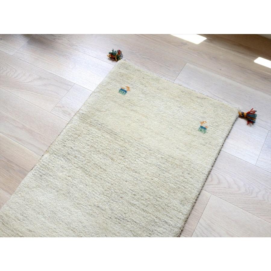 ギャッベ 無地 天然羊毛のアイボリー 173×60cm  カシュカイ族の手織りラグ　イラン産　 |  | 03