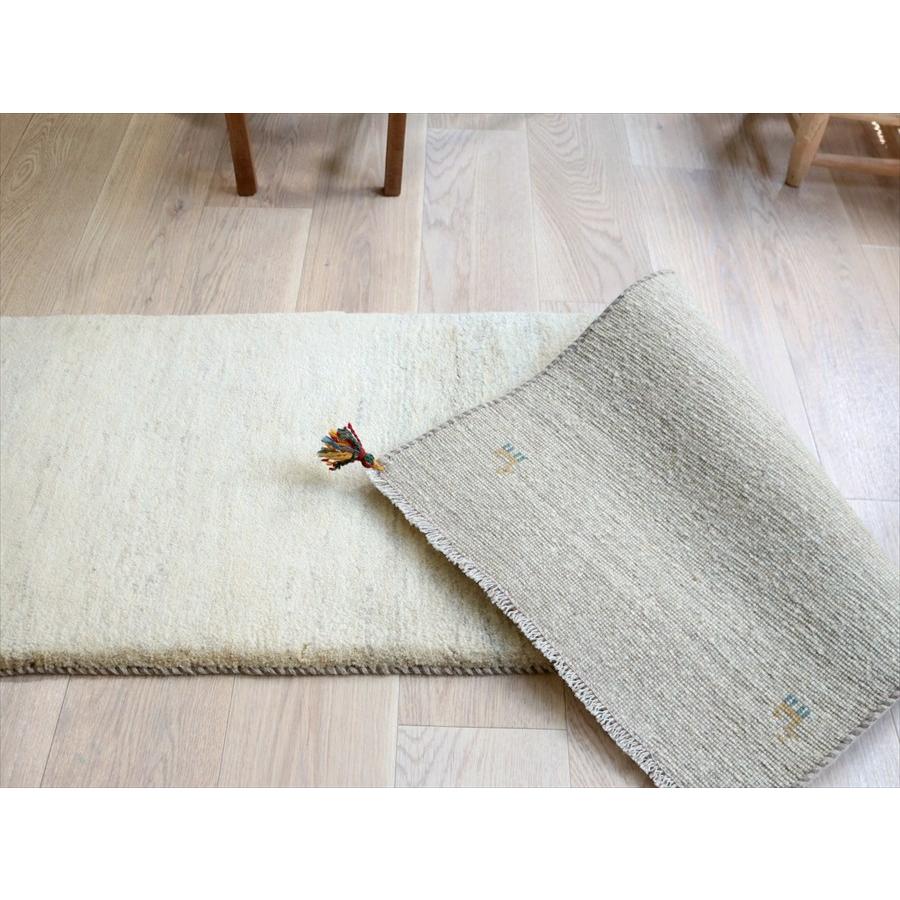 ギャッベ 無地 天然羊毛のアイボリー 177×62cm  カシュカイ族の手織りラグ　イラン産　 |  | 07