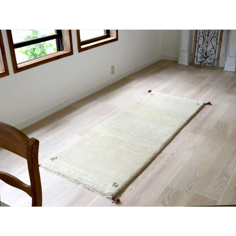 ギャッベ 無地 天然羊毛のアイボリー 193×73cm  カシュカイ族の手織りラグ　イラン産　 |  | 01