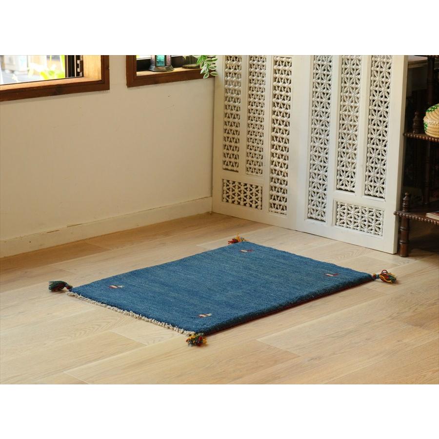 ギャッベ イラン産手織り 88×63cm ブルー　シンプル　無地　玄関マット |  | 01