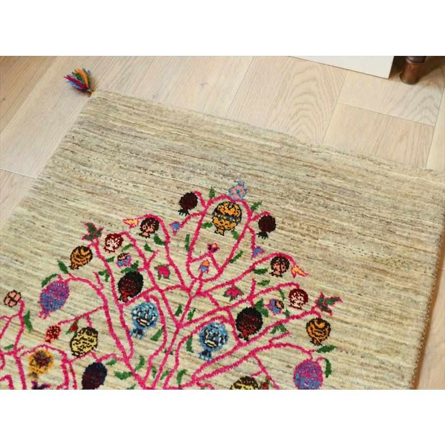 ギャッベ　カシュクーリ　細かな織り 98×67cm 玄関マットザクロの実　生命の樹 |  | 04