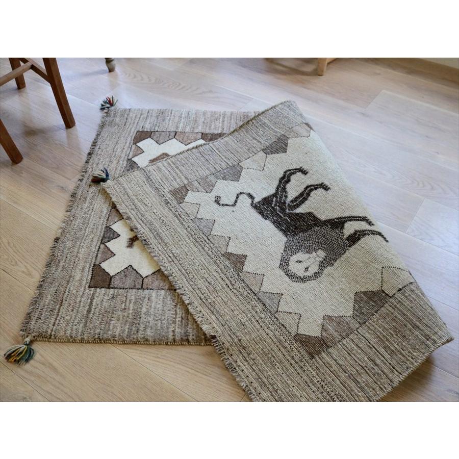 ライオンラグ 3頭のライオン 150×100cm ナチュラル　グレー |  | 14