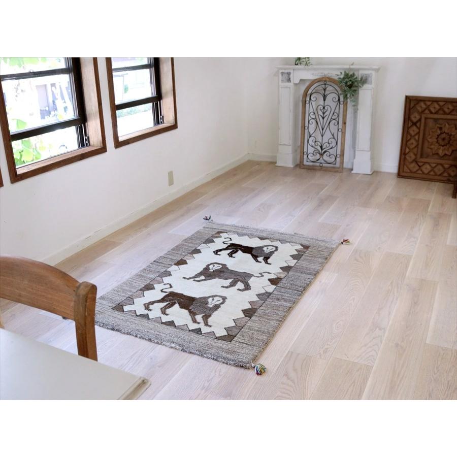 ライオンラグ 3頭のライオン 150×100cm ナチュラル　グレー |  | 04