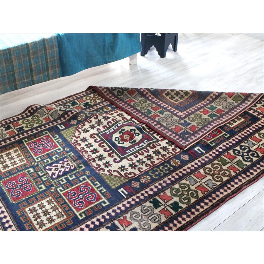 トルコじゅうたん・トライバルラグ　 205x130cm Karachov rug， カラチョフ・ドラゴンの爪を持つサンドゥック 家具、インテリア カーペット、ラグ、マット