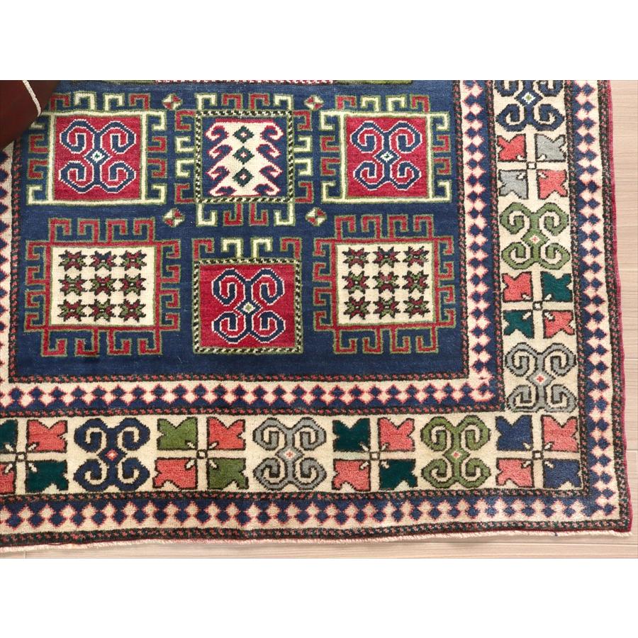トルコじゅうたん・トライバルラグ 205x130cm Karachov rug トルコじゅうたん・トライバルラグ 205x130cm Karachov rug