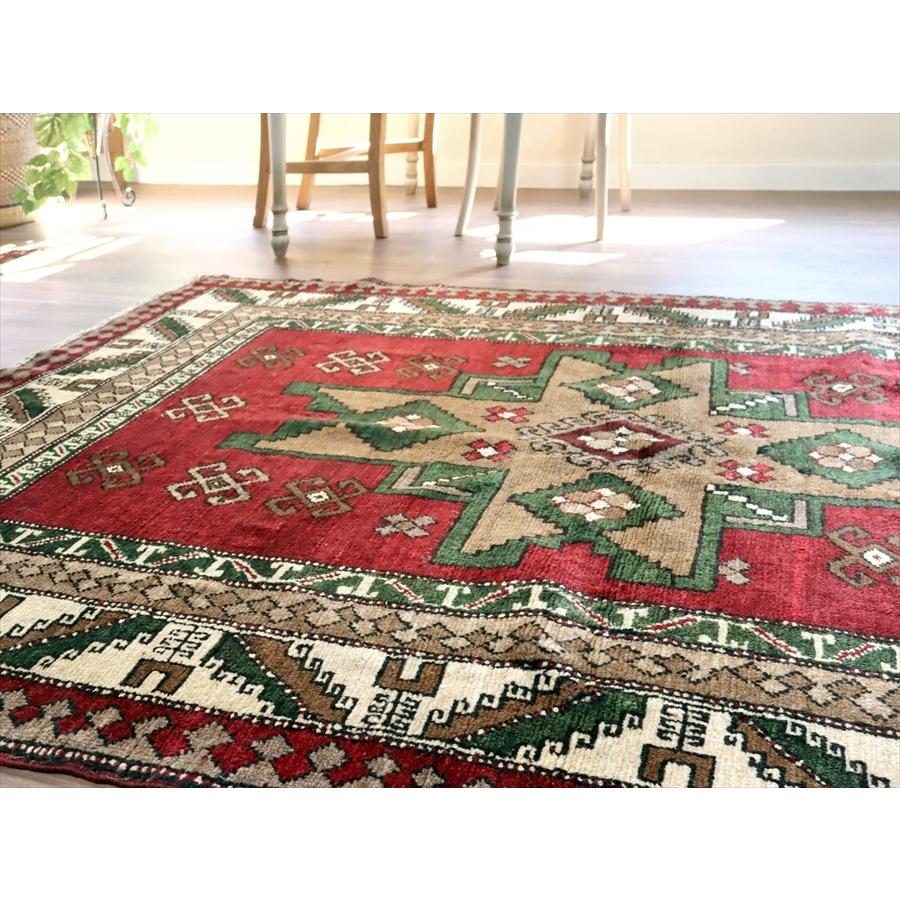 オールドカーペット カルス トルコの手織りじゅうたん 192x127cm