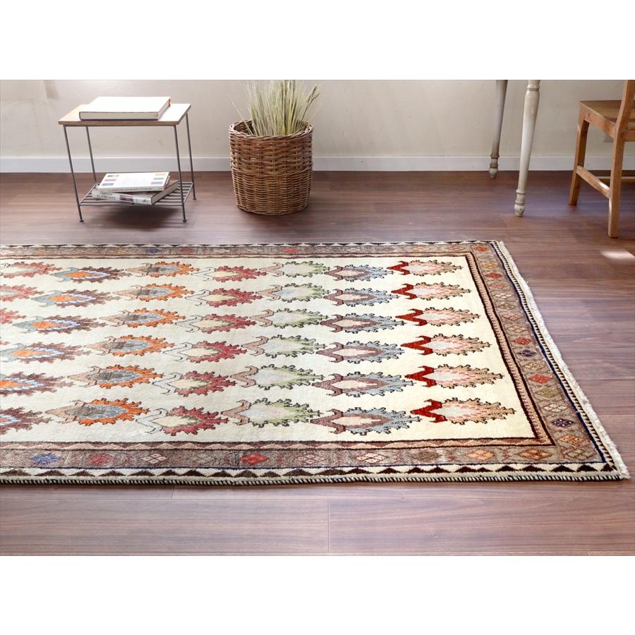 部族絨毯　トライバルラグ 227x132cm カシュカイ族の手織りラグ　色とりどりのパルメットの額縁デザイン | ブランド登録なし | 03