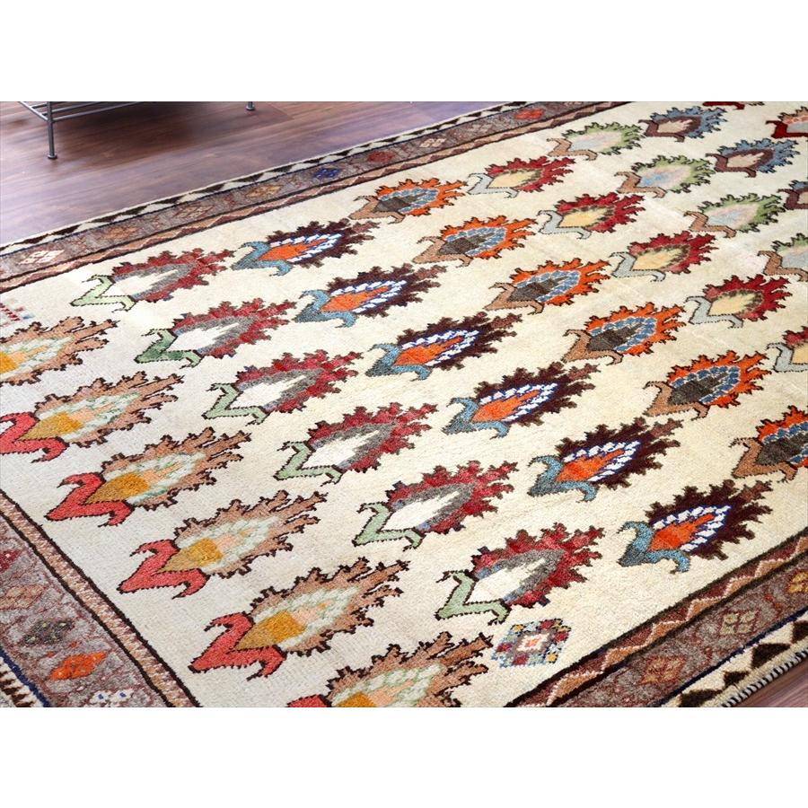 部族絨毯　トライバルラグ 227x132cm カシュカイ族の手織りラグ　色とりどりのパルメットの額縁デザイン | ブランド登録なし | 04