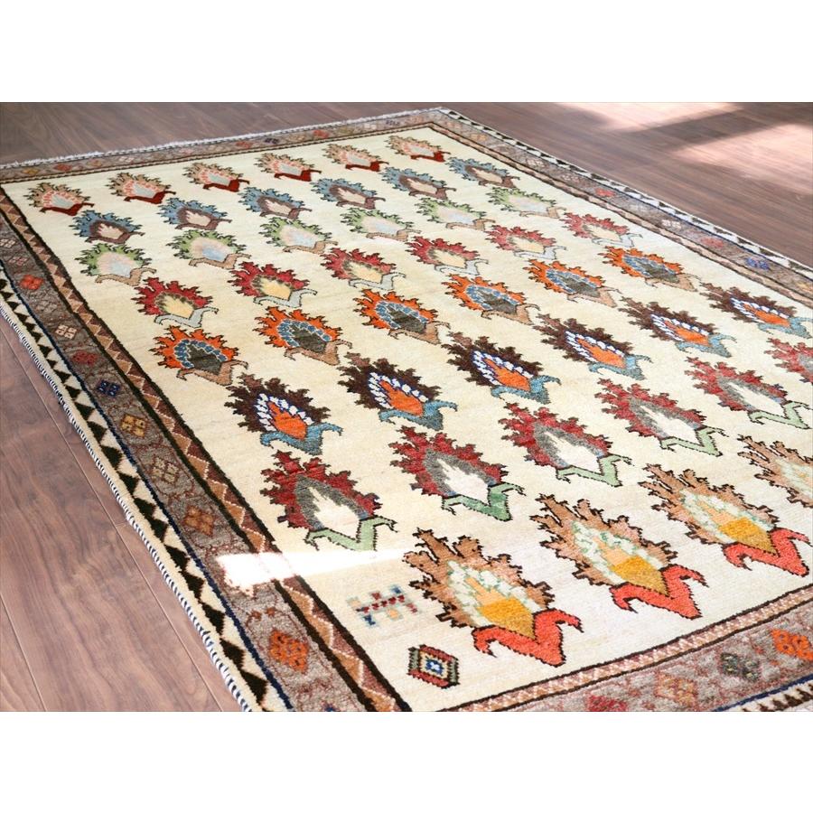 部族絨毯　トライバルラグ 227x132cm カシュカイ族の手織りラグ　色とりどりのパルメットの額縁デザイン | ブランド登録なし | 05