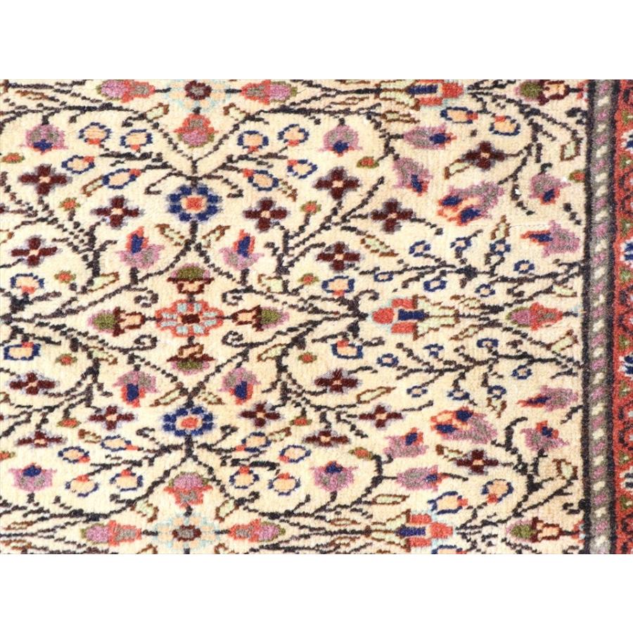 トルコ絨毯・カイセリ産手織りラグ 287x192cm 細かな花のアラベスク 