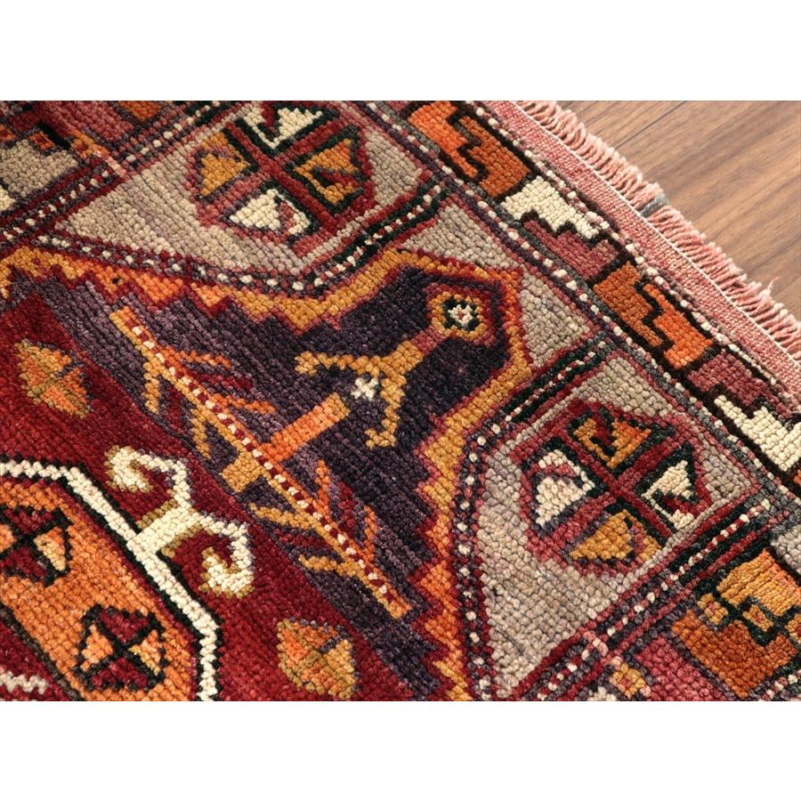 トルコの手織り絨毯 コンヤ 119x56cm オールドカーペット ヤストゥク |  | 05