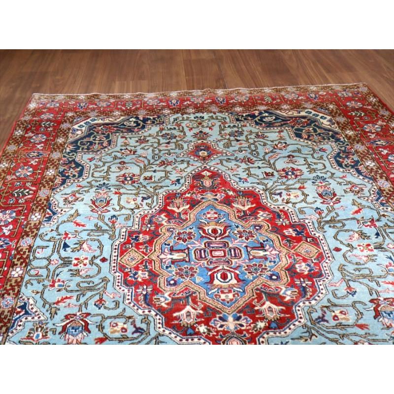 ペルシャ絨毯　クム産　水色 204x139cm 花のアラベスク |  | 10