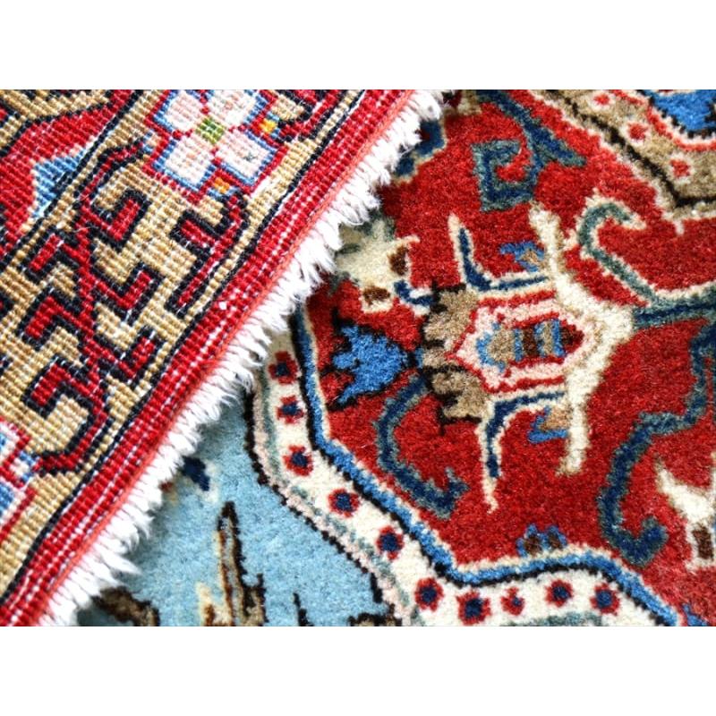 ペルシャ絨毯　クム産　水色 204x139cm 花のアラベスク |  | 11