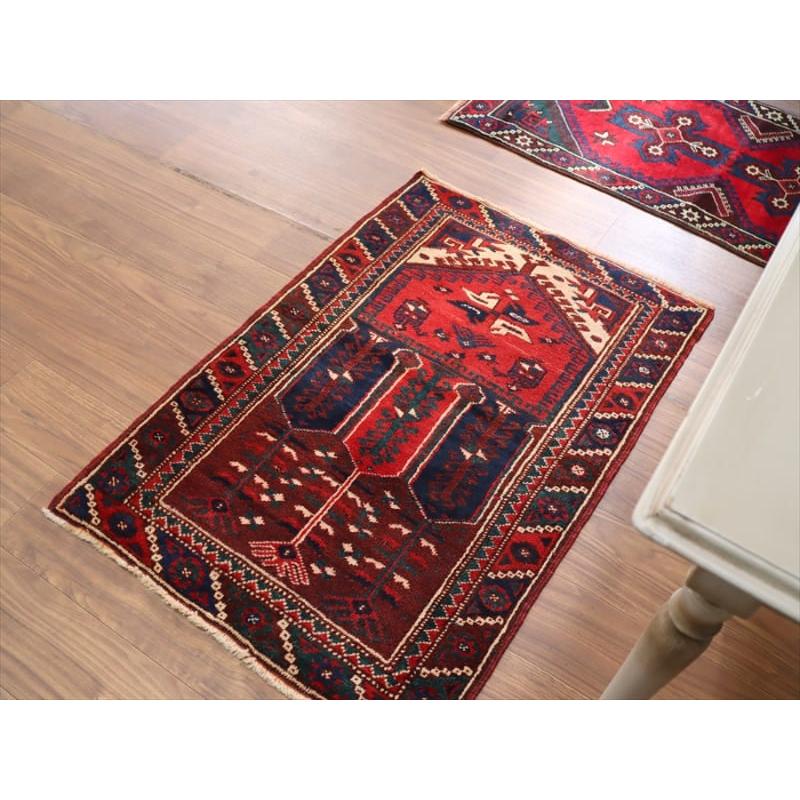 トルコ絨毯　ヴィンテージラグ　ドゥシュメアルトゥ 112x75cm |  | 02