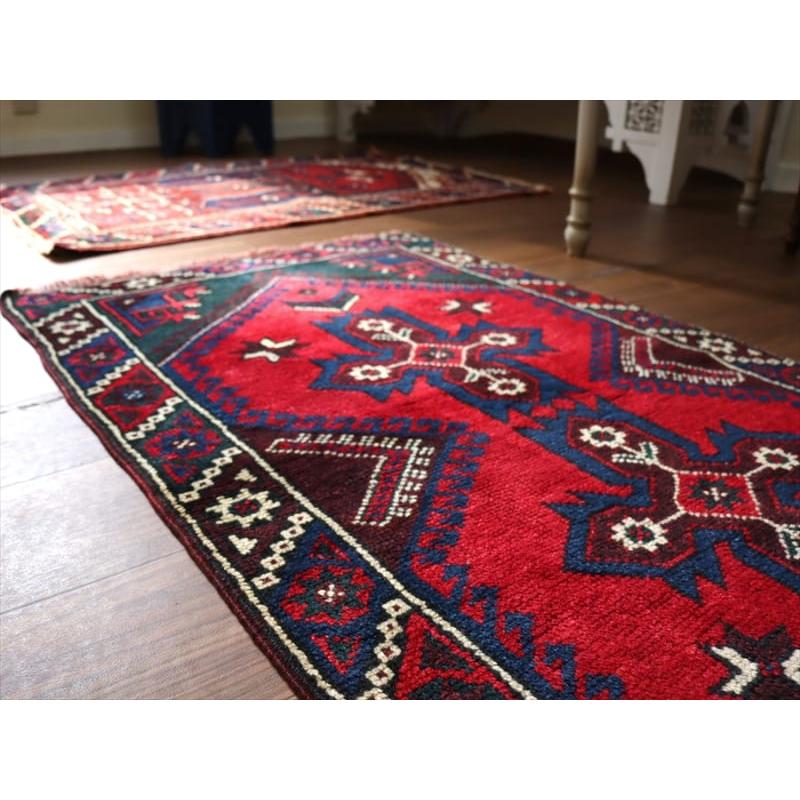 トルコ絨毯　ヴィンテージラグ　ドゥシュメアルトゥ 133x70cm |  | 06