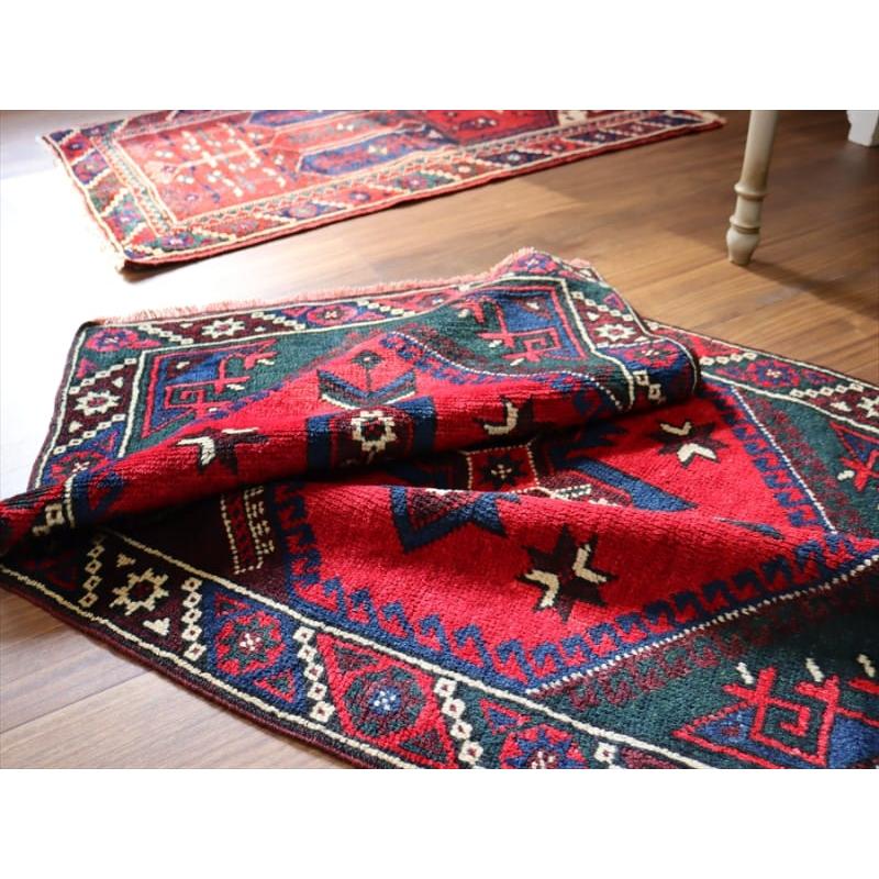 トルコ絨毯　ヴィンテージラグ　ドゥシュメアルトゥ 133x70cm |  | 08