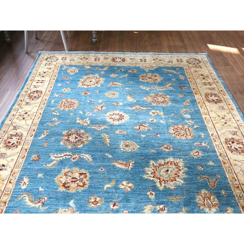 エリアラグ トルコじゅうたん　リプロダクト 196x150cm ウシャクデザイン ウール100％手織り/工芸品カーペット |  | 03