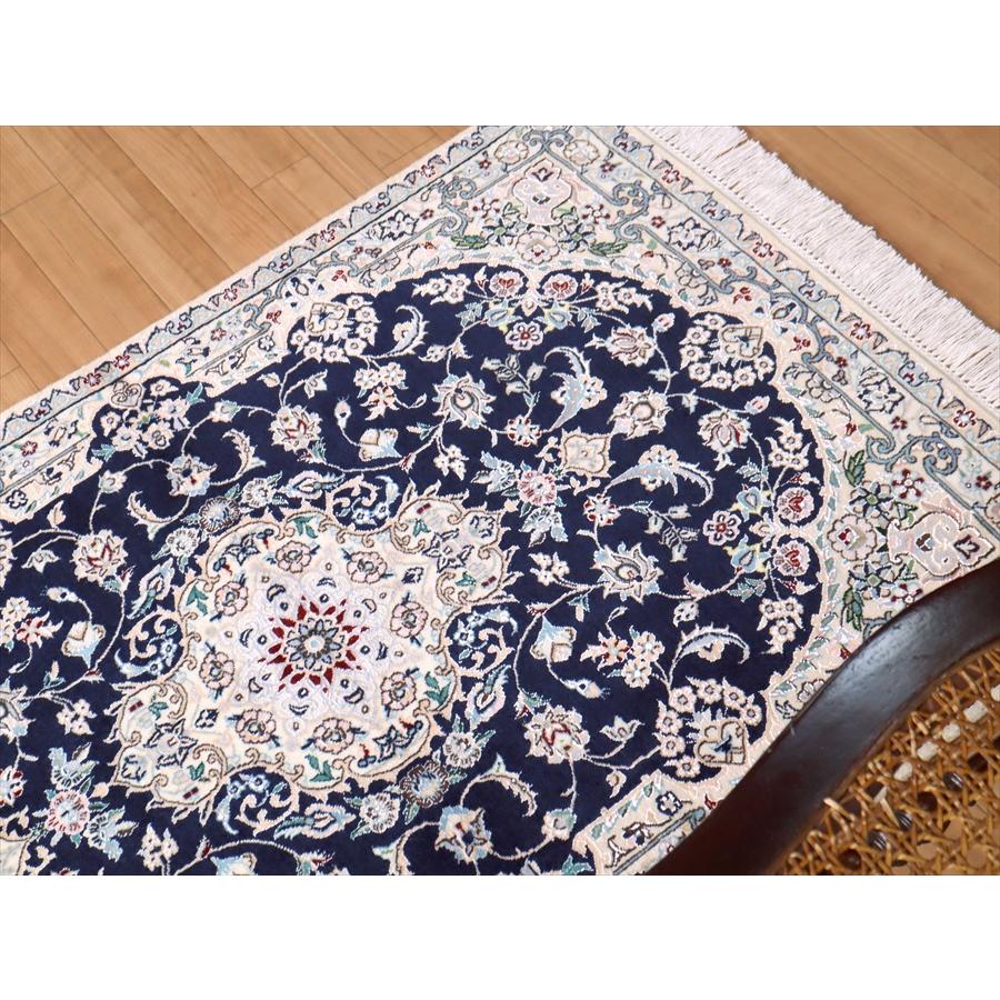 ペルシャ絨毯 ナイン産6L 120x80cm 濃紺 / ベージュ　オーバルメダリオン_5
