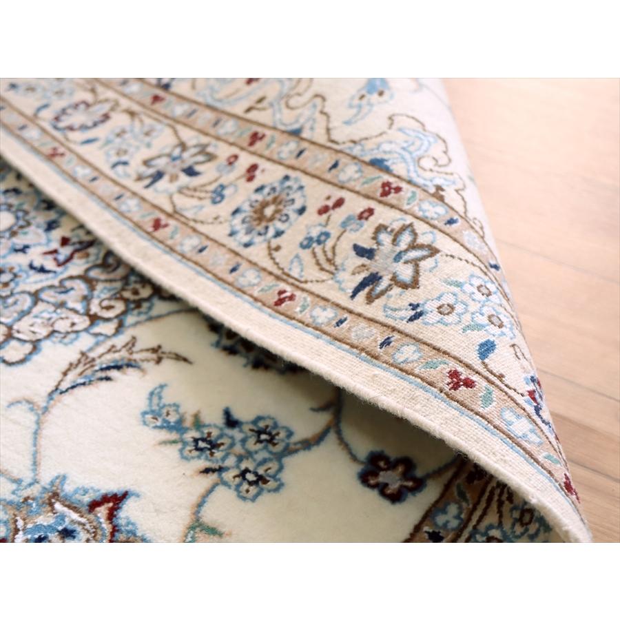 ペルシャ絨毯 ナイン産6L 110x78cm ホワイト / ベージュ オーバル