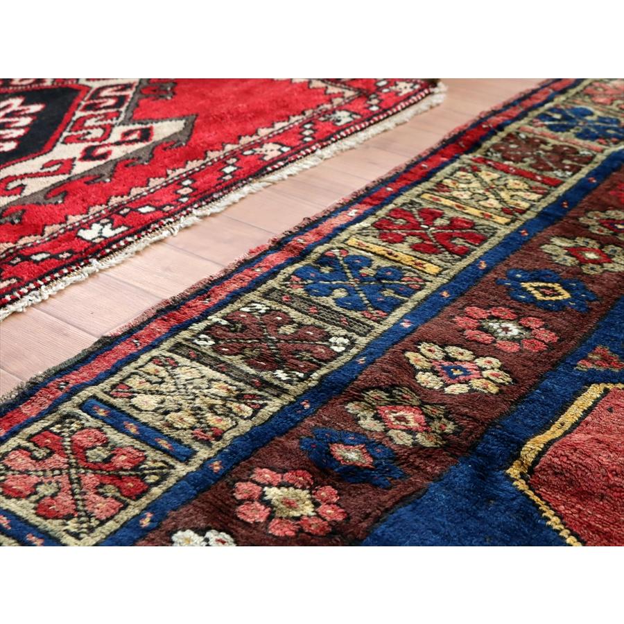 トルコ絨毯 オールドカーペット 144x111cm レッド ブルー 小花のモチーフ｜ipogabbeh｜05