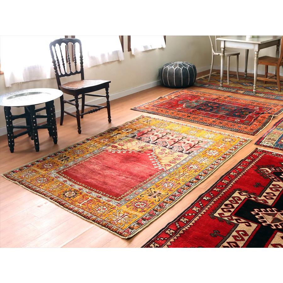 トルコ絨毯 オールドカーペット 166x129cm 赤いミフラープ | ブランド登録なし | 01