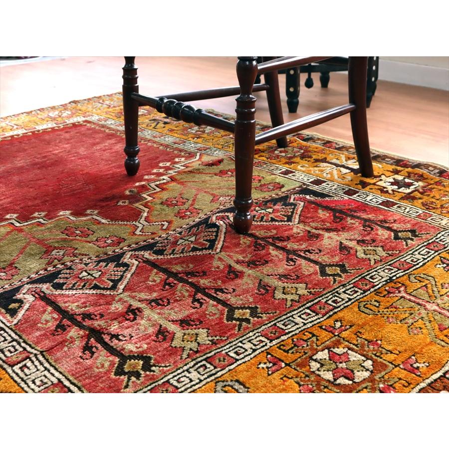 トルコ絨毯 オールドカーペット 166x129cm 赤いミフラープ | ブランド登録なし | 05