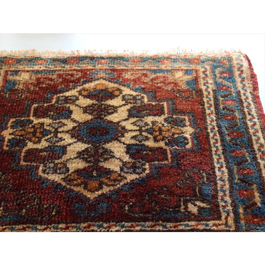 トルコ絨毯 ヴィンテージラグ 50x55cm コンヤ タシュプナル トルコ絨毯 ヴィンテージラグ 50x55cm コンヤ タシュプナル