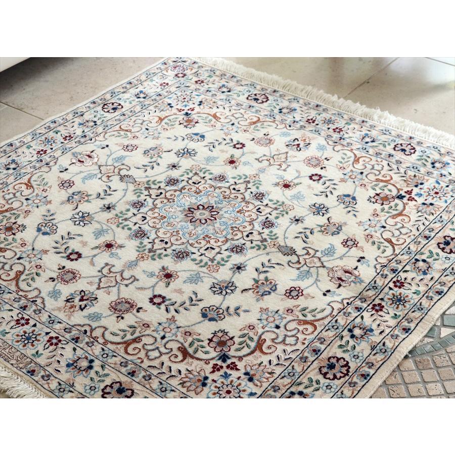 ペルシャ絨毯 ナイン ハビビアン工房 104x101cm スクエアサイズ | ブランド登録なし | 02