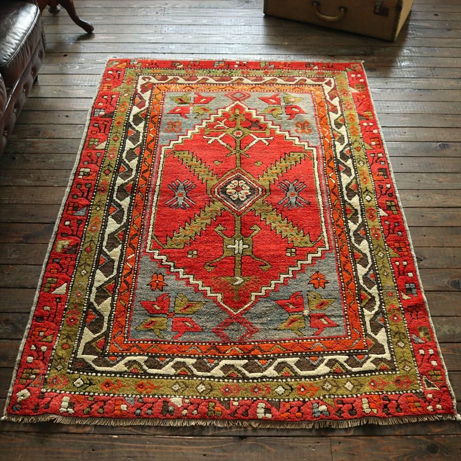 チャル オールドカーペット 169x113cm メダリオンと小花 | ブランド登録なし