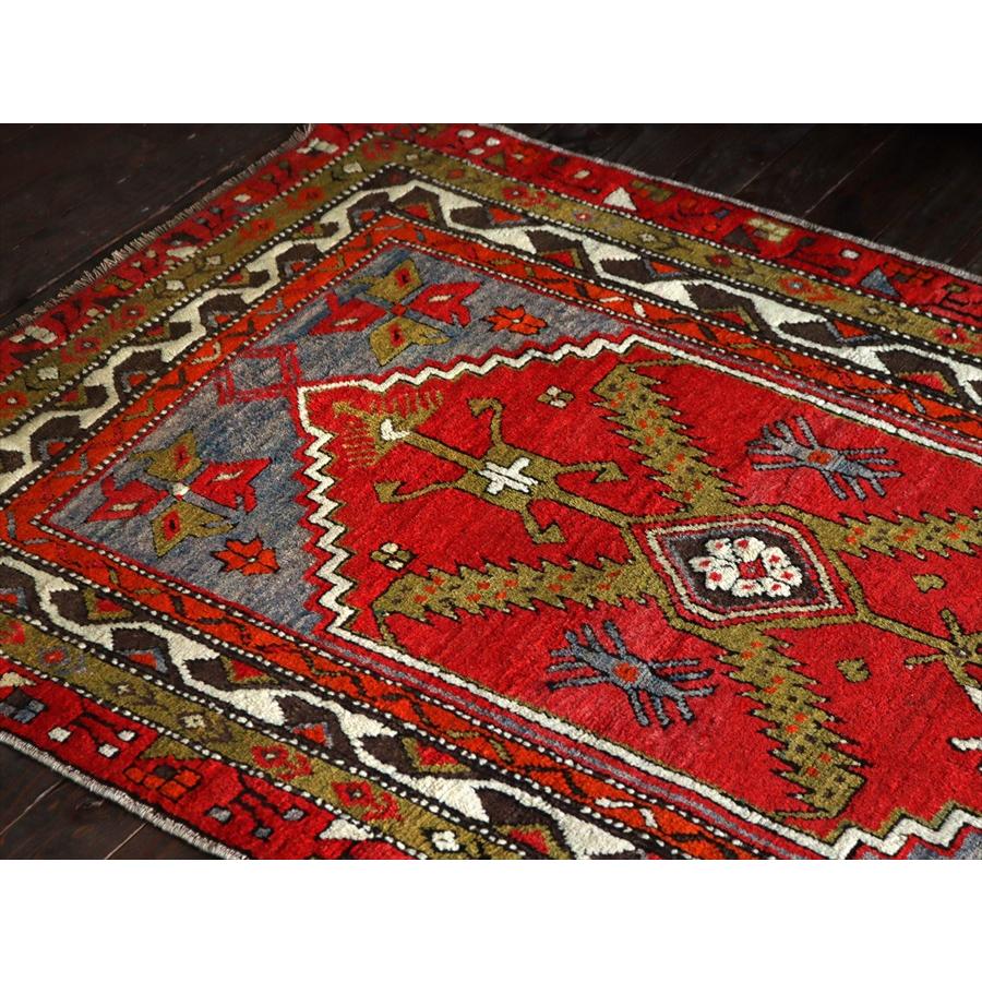 チャル オールドカーペット 169x113cm メダリオンと小花 | ブランド登録なし | 03