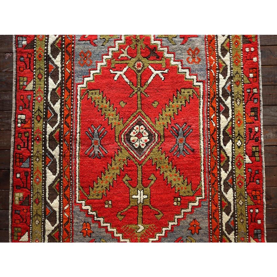 チャル オールドカーペット 169x113cm メダリオンと小花 | ブランド登録なし | 05