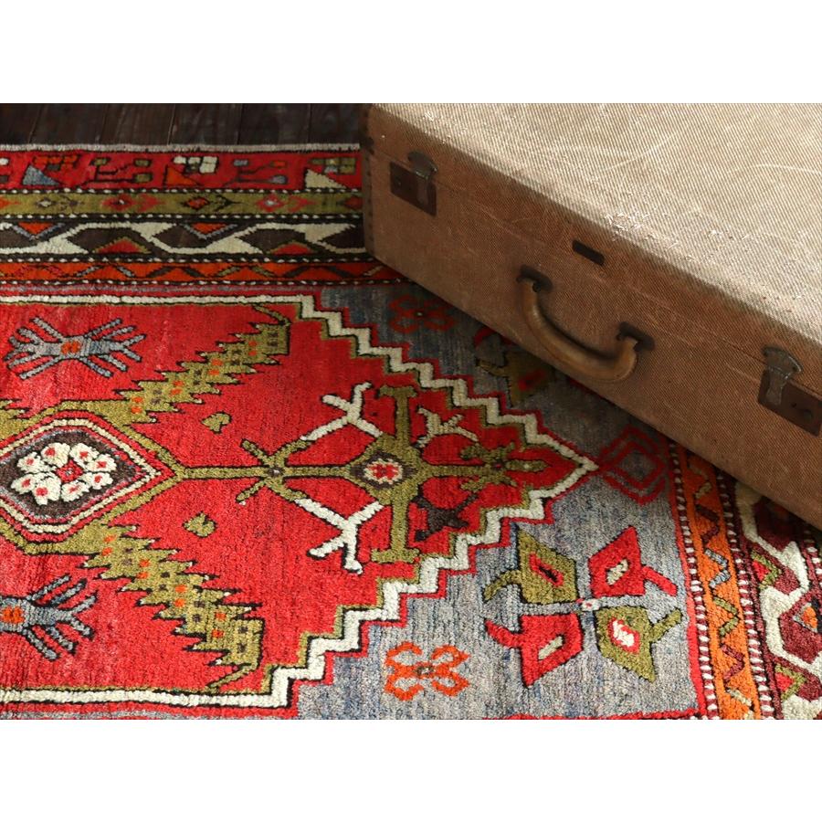 チャル オールドカーペット 169x113cm メダリオンと小花 | ブランド登録なし | 08