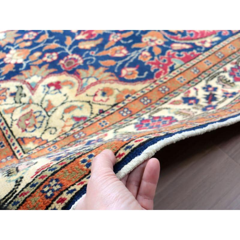 トルコ 手織り絨毯 189x99cm コンヤ地方のフラワーメダリオン