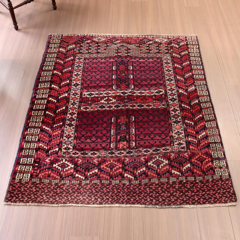 部族絨毯 トライバルラグ テッケ族 142x111cm エンシ, ローズ 部族絨毯 トライバルラグ テッケ族 142x111cm エンシ, ローズ