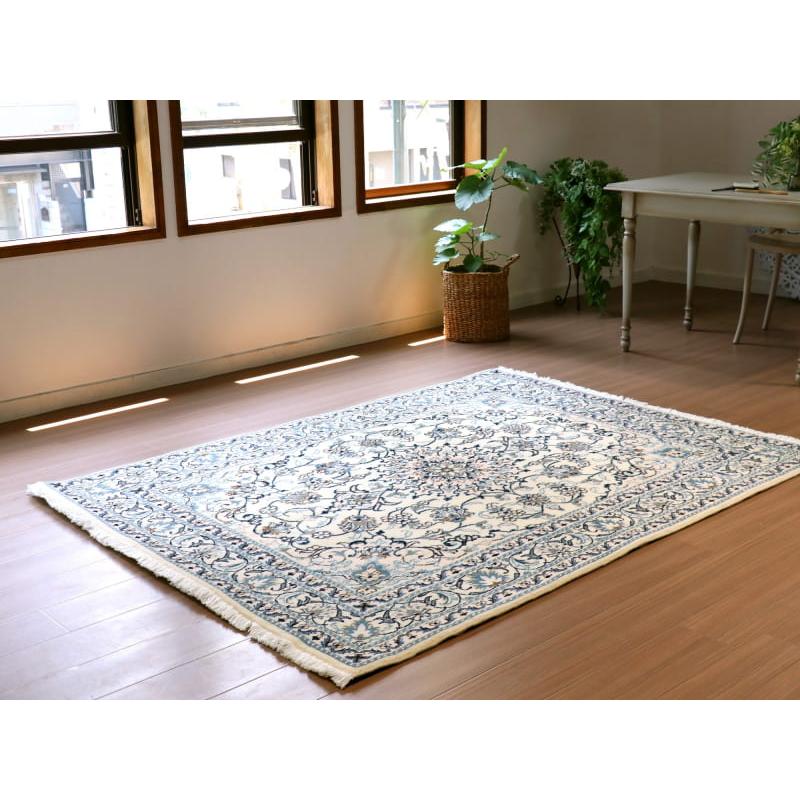 ペルシャ絨毯　ナイン産 12L 203x148cm アイボリー 花のアラベスク |  | 01