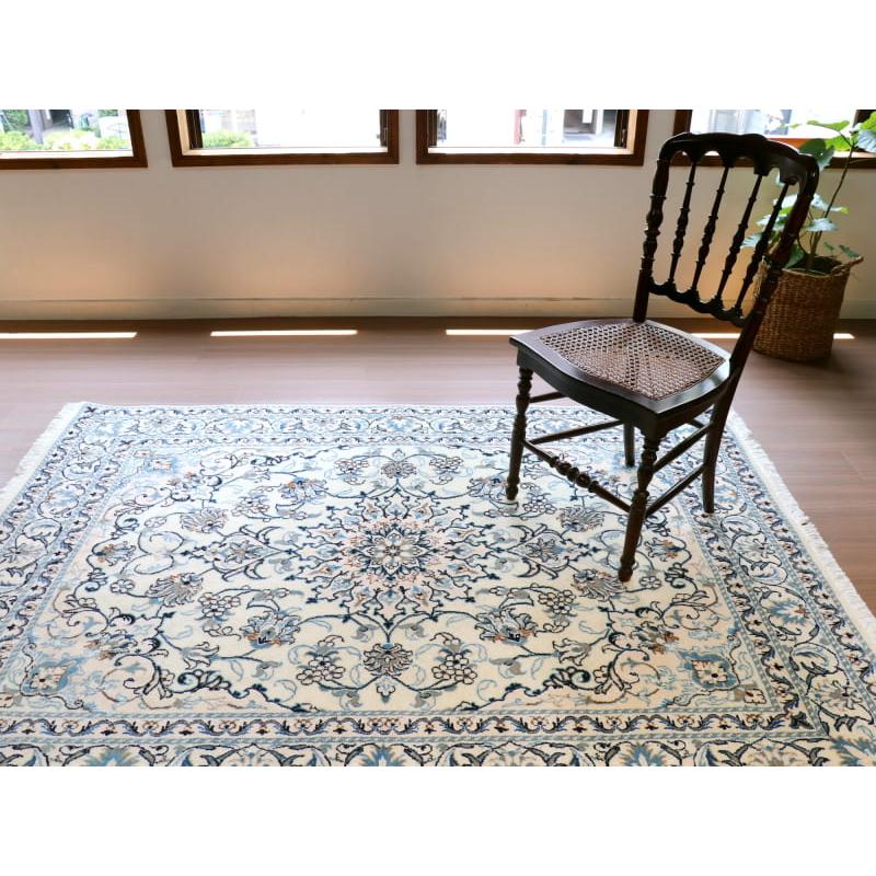 ペルシャ絨毯　ナイン産 12L 203x148cm アイボリー 花のアラベスク |  | 07