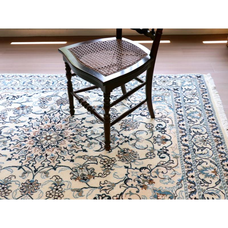 ペルシャ絨毯　ナイン産 12L 203x148cm アイボリー 花のアラベスク |  | 08