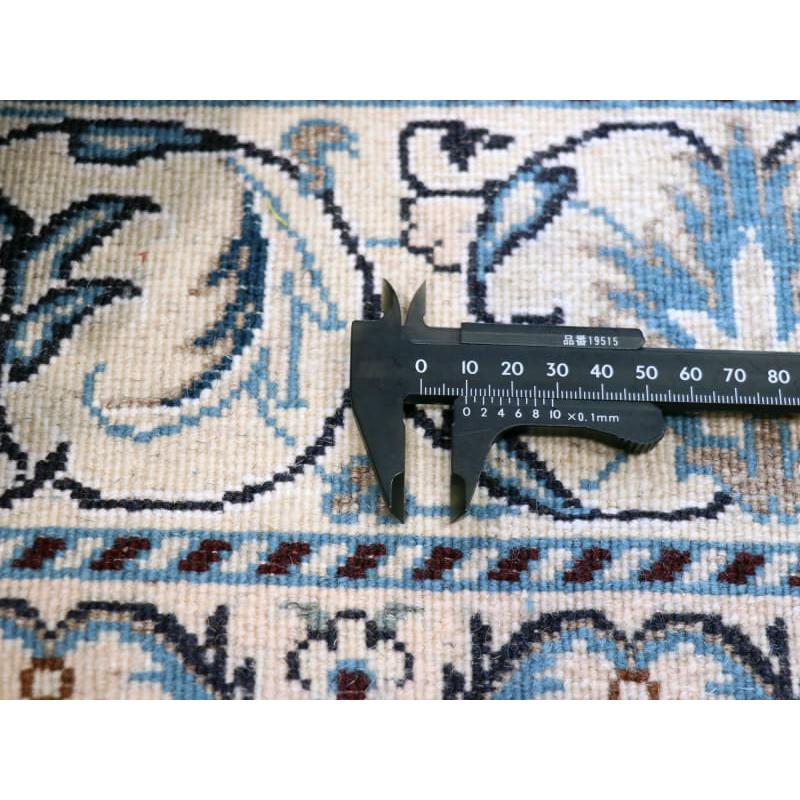 ペルシャ絨毯　ナイン産 12L 195x148cm アイボリー 花のアラベスク |  | 11