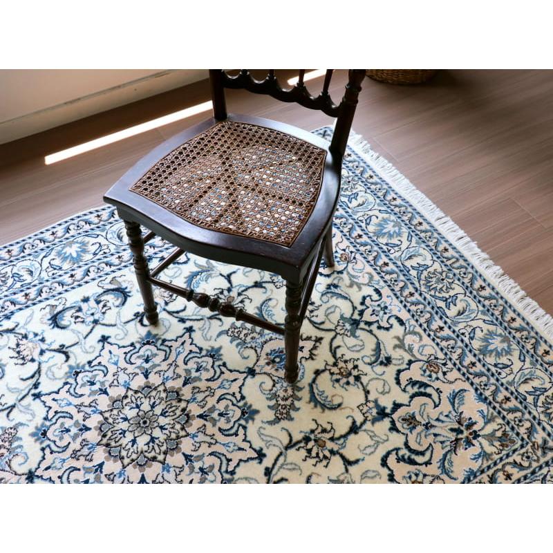 ペルシャ絨毯　ナイン産 12L 195x148cm アイボリー 花のアラベスク |  | 16