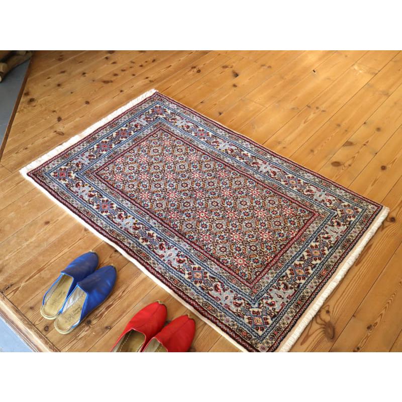 ペルシャ絨毯　ムード　Moud 124x80cm 連なるヘラート文様　水色のボーダー |  | 03