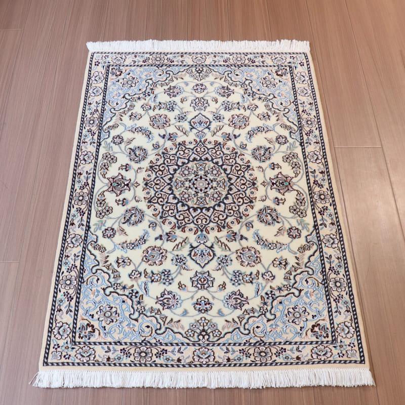 ペルシャ絨毯 ナイン産 9L 117x79cm アイボリー ベージュ 花の