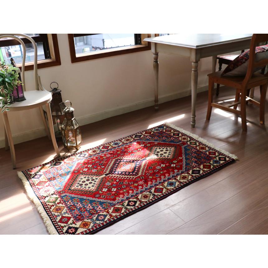 部族絨毯 イラン南部ヤラメ 130x82cm トライバルラグ 細かな爪を持つ3