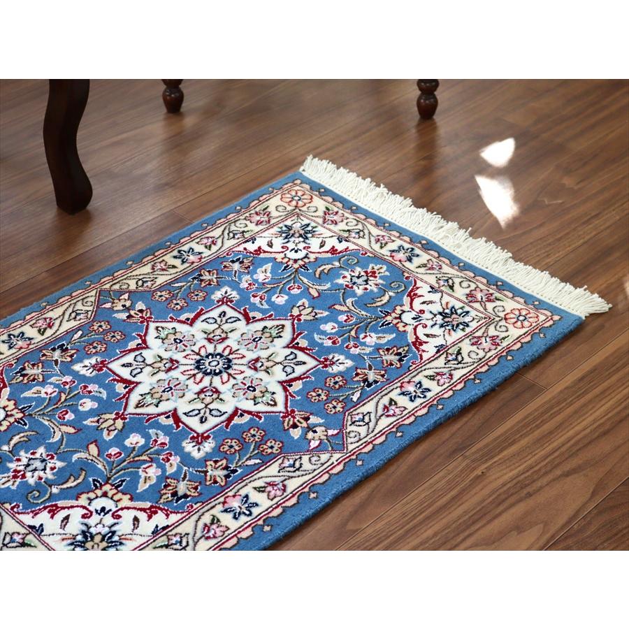 ペルシャ絨毯 ナイン産 9L 81x51cm ブルーのメダリオン 玄関マット